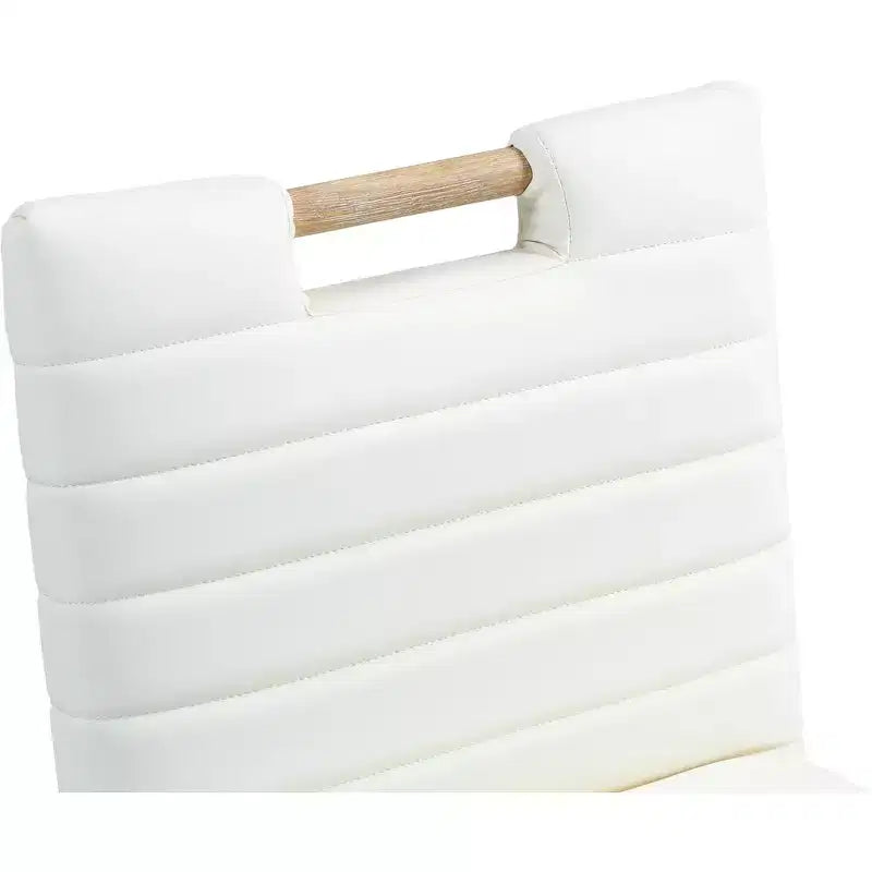 Meridian Furniture, Tabouret de comptoir Aimee en similicuir crème