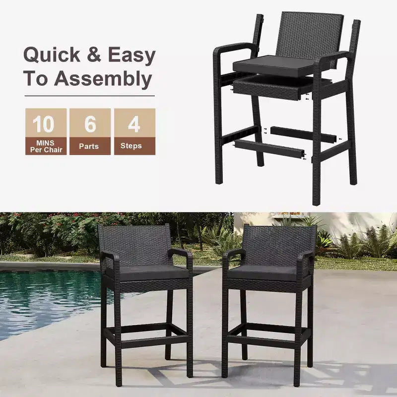 Tabourets de bar à dossier bas en rotin marron avec coussin et accoudoirs, lot de 2